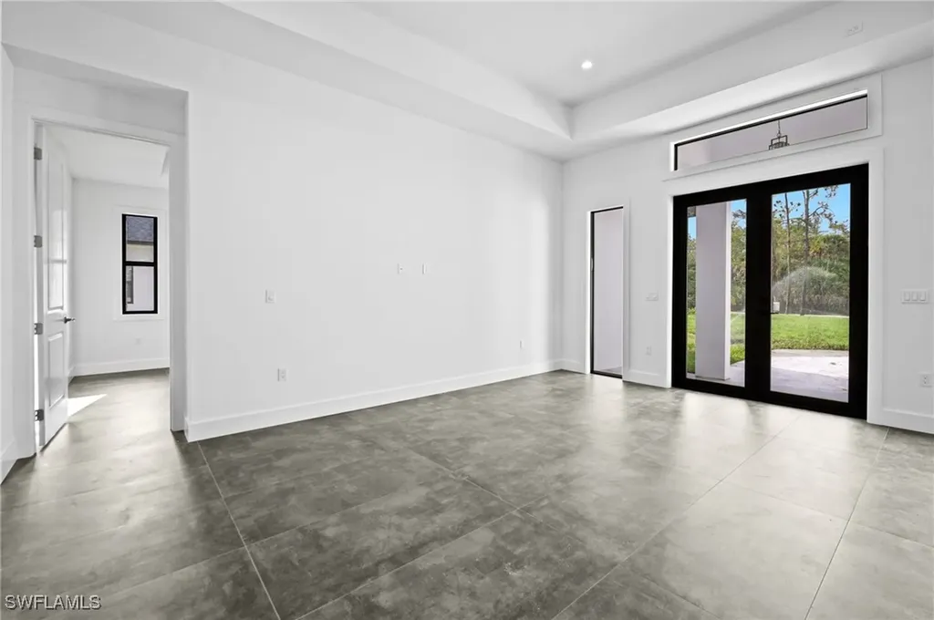 3324 27th Avenue NE Naples FL 34120
