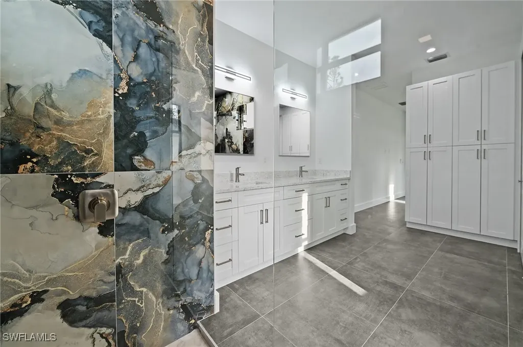 3324 27th Avenue NE Naples FL 34120
