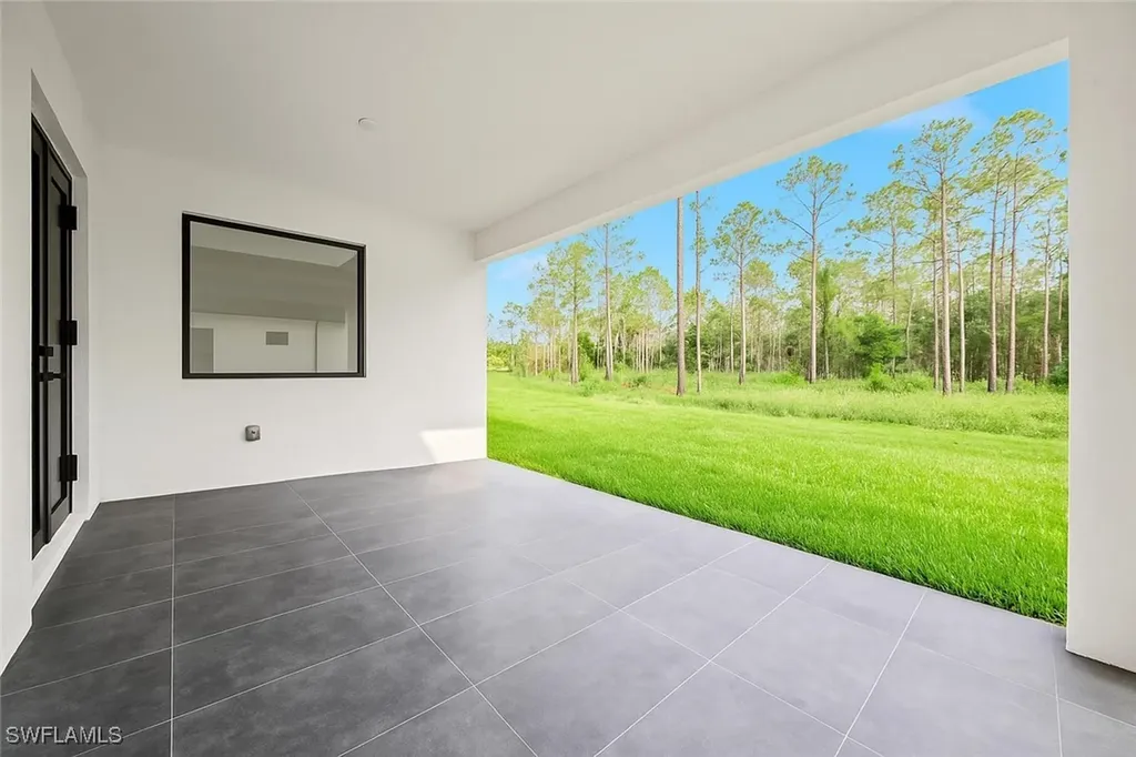 3324 27th Avenue NE Naples FL 34120