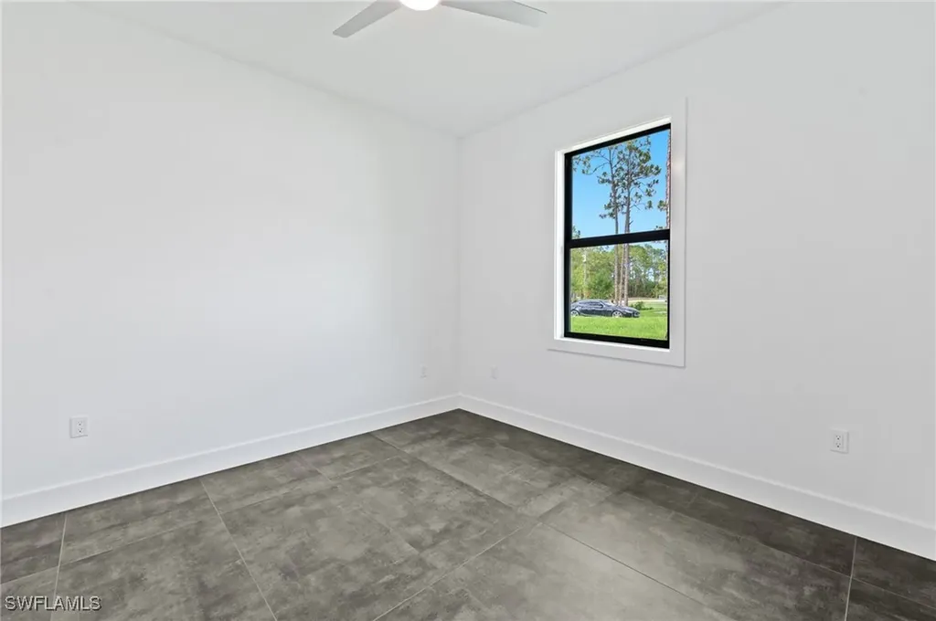 3324 27th Avenue NE Naples FL 34120