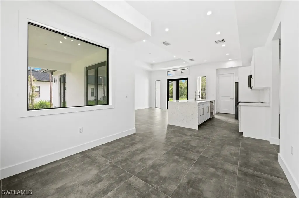 3324 27th Avenue NE Naples FL 34120