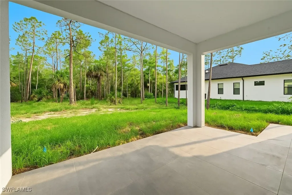 3324 27th Avenue NE Naples FL 34120