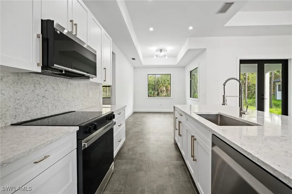 3324 27th Avenue NE Naples FL 34120