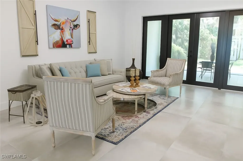 209 35th Avenue NW Naples FL 34120