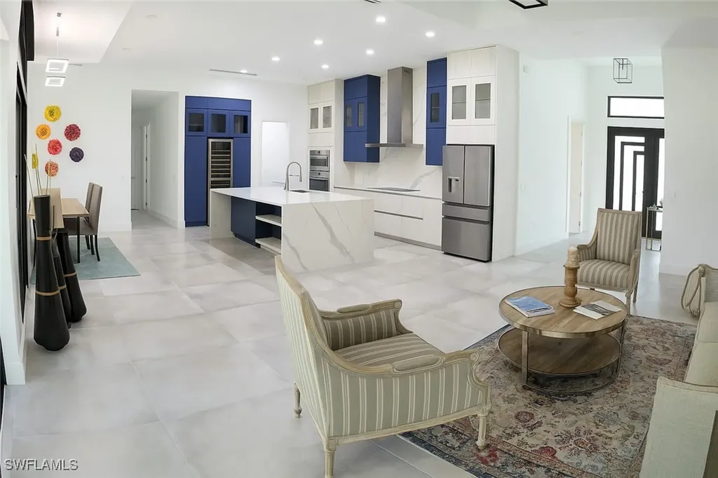 209 35th Avenue NW Naples FL 34120