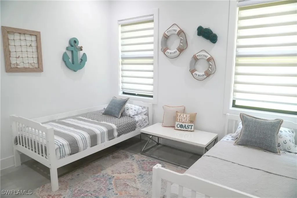 209 35th Avenue NW Naples FL 34120