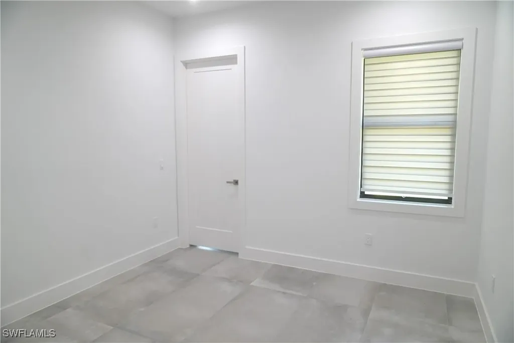 209 35th Avenue NW Naples FL 34120