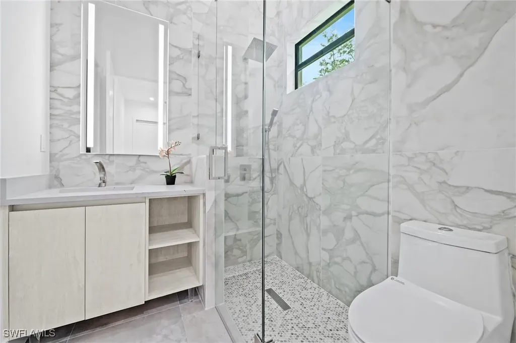 209 35th Avenue NW Naples FL 34120