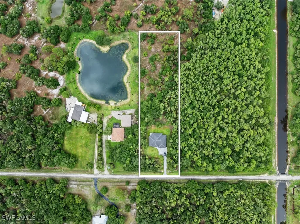 209 35th Avenue NW Naples FL 34120