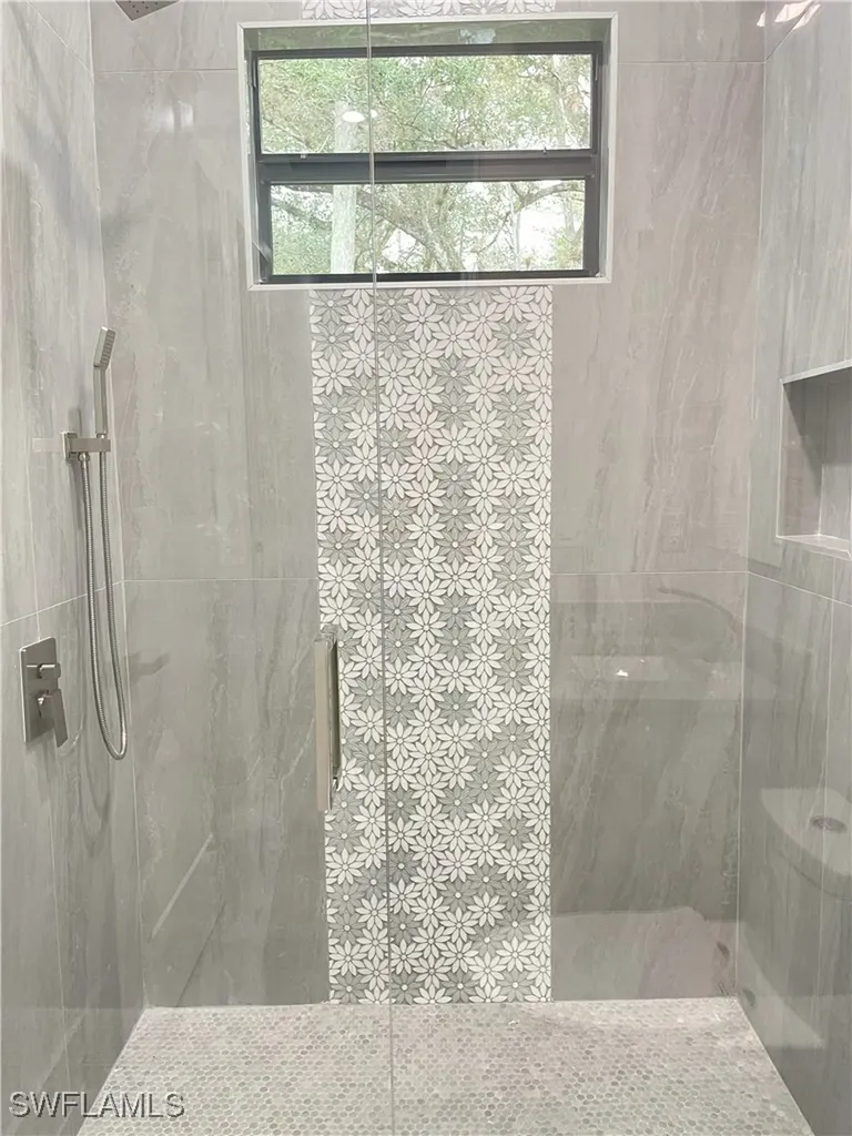 209 35th Avenue NW Naples FL 34120