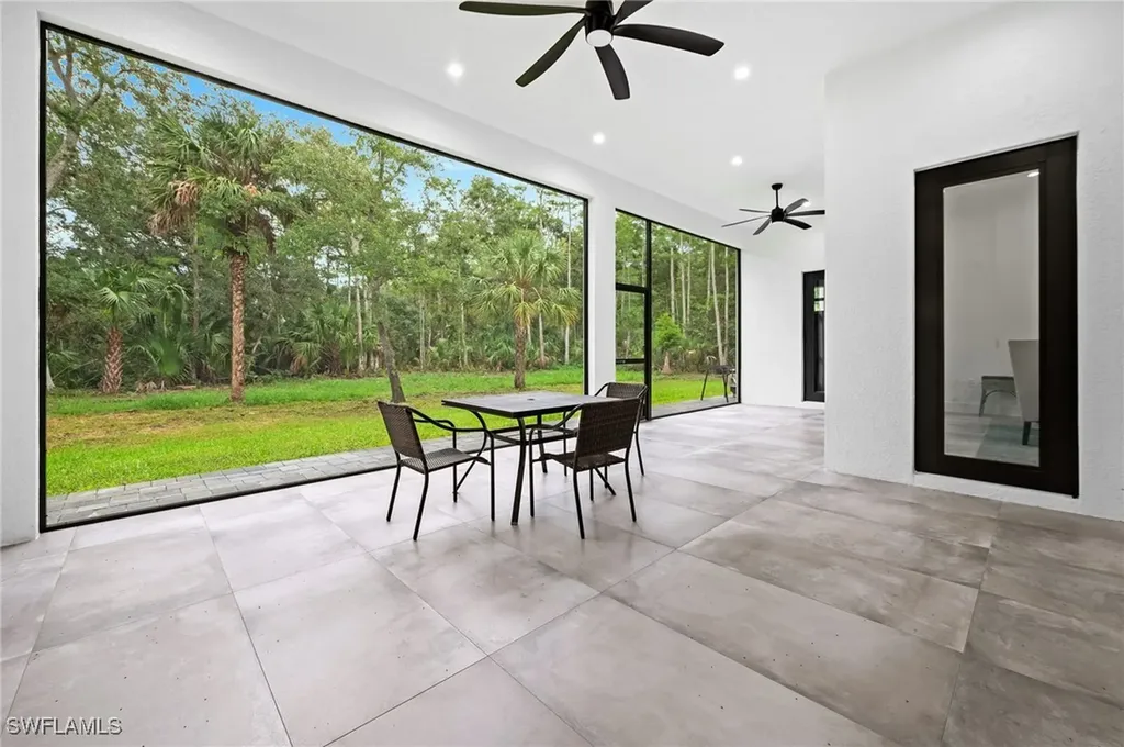 209 35th Avenue NW Naples FL 34120