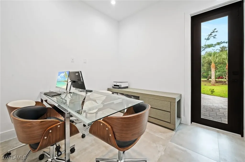 209 35th Avenue NW Naples FL 34120