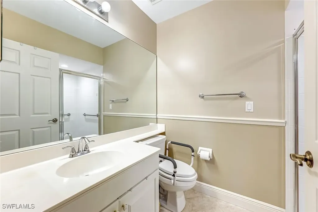 2041 Crestview Way Naples FL 34119