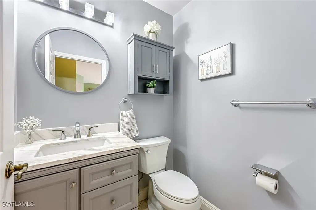 2041 Crestview Way Naples FL 34119