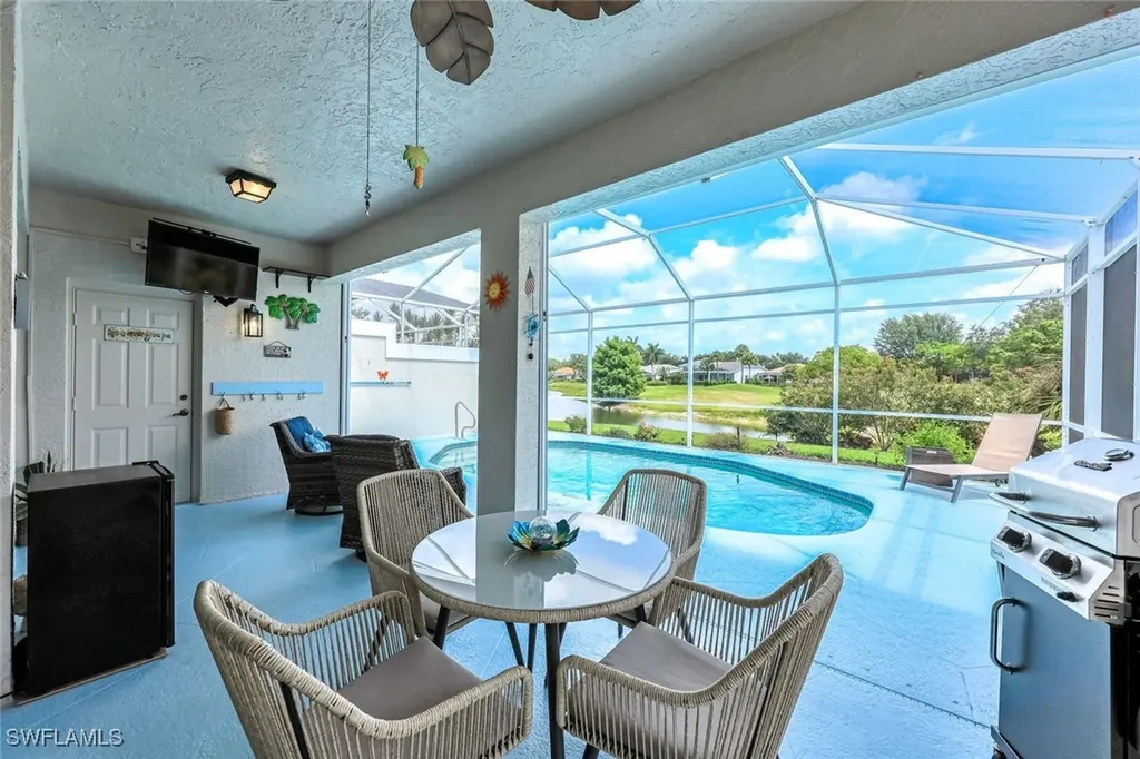 2041 Crestview Way Naples FL 34119
