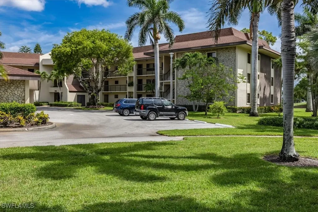 415 Augusta Boulevard Naples FL 34113