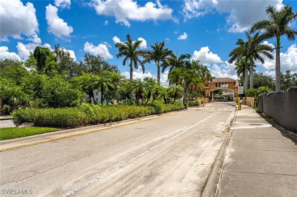 3939 Pomodoro Circle Cape Coral FL 33909