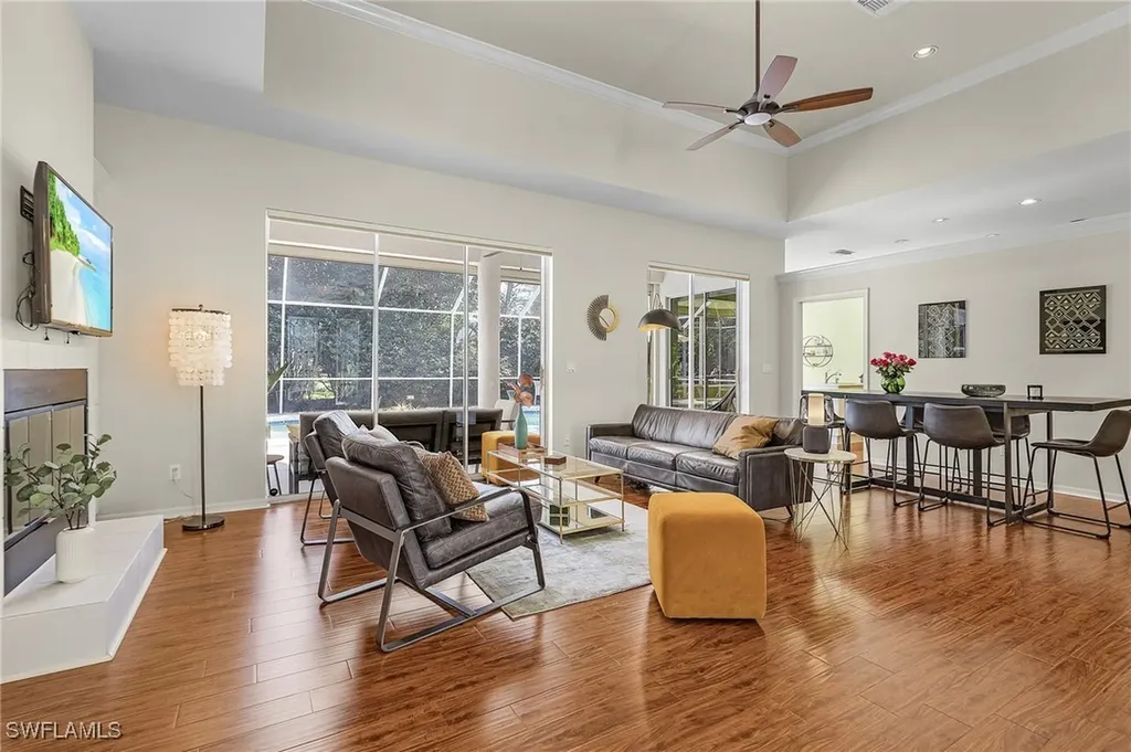 258 Monterey Drive Naples FL 34119