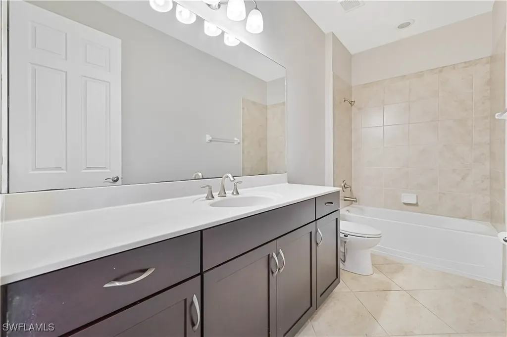 3907 King Williams Street Fort Myers FL 33916