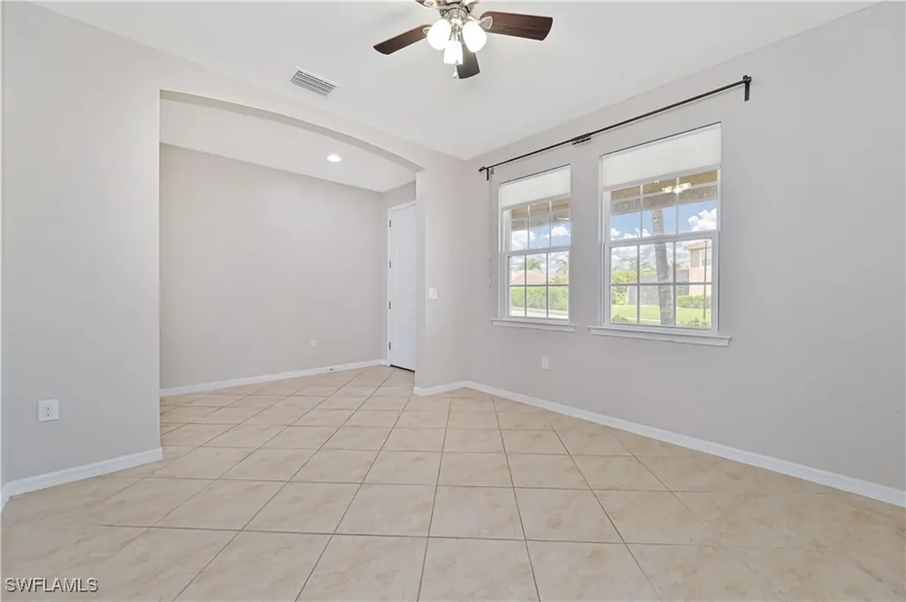 3907 King Williams Street Fort Myers FL 33916