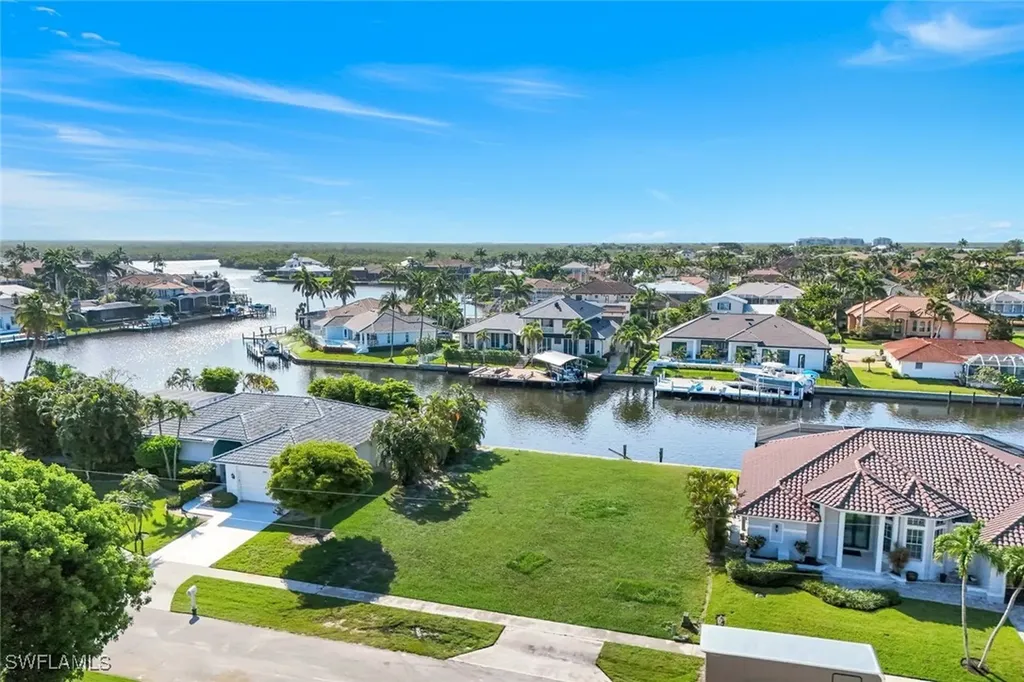 1889 Woodbine Court Marco Island FL 34145