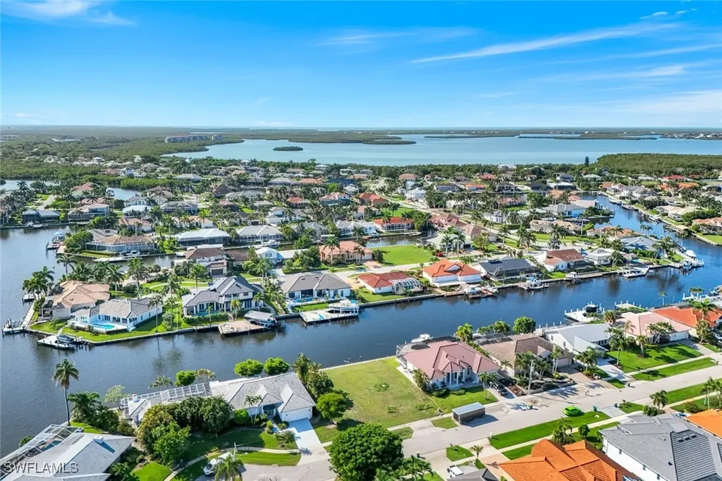 1889 Woodbine Court Marco Island FL 34145
