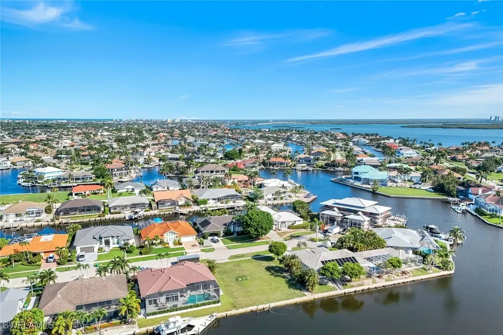 1889 Woodbine Court Marco Island FL 34145