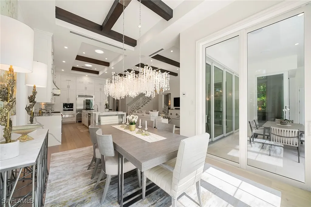 150 6th Street N Naples FL 34102