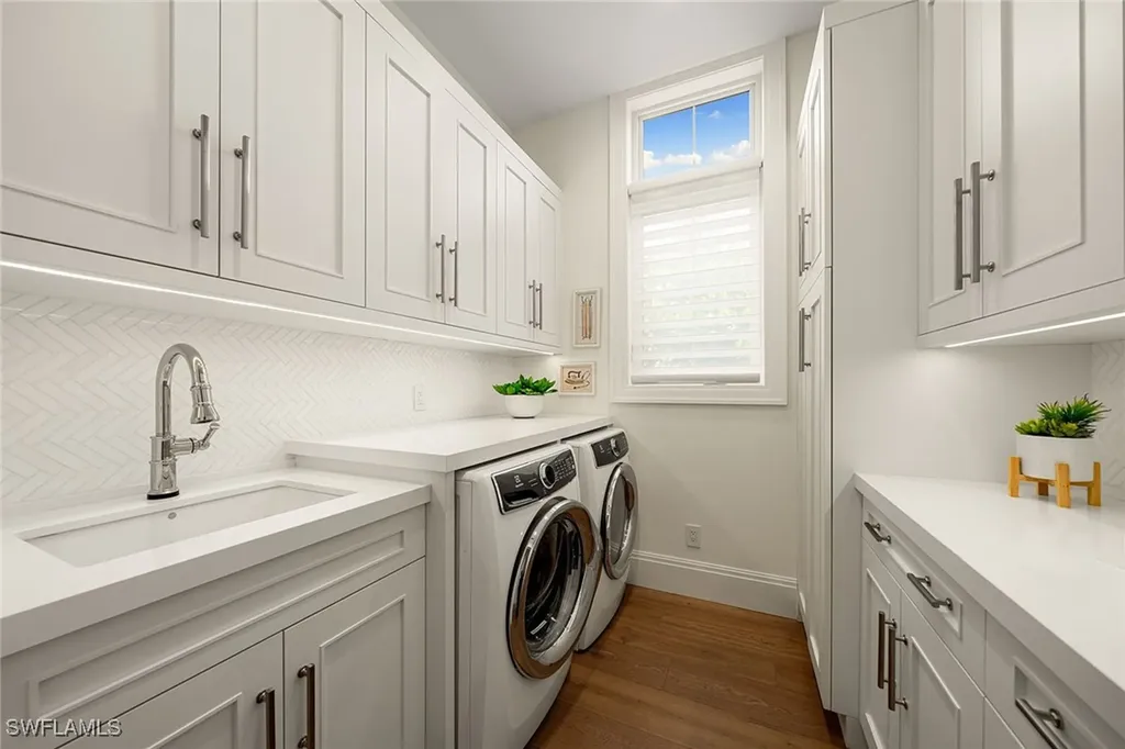 150 6th Street N Naples FL 34102