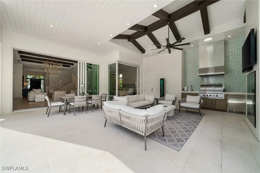 150 6th Street N Naples FL 34102