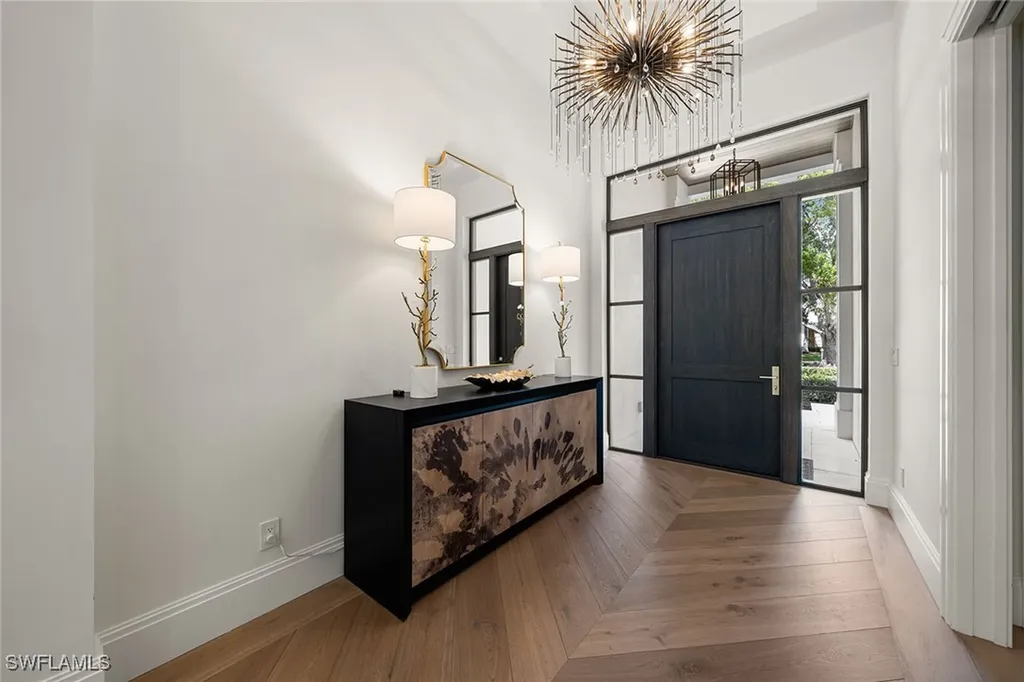 150 6th Street N Naples FL 34102