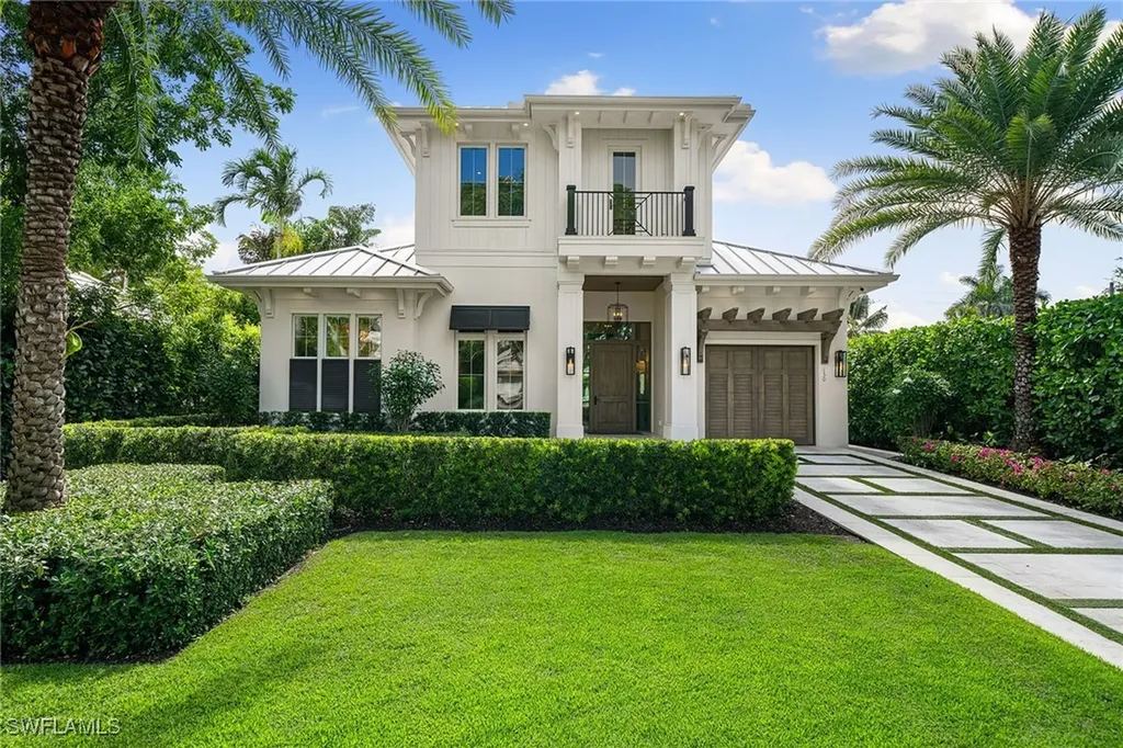 150 6th Street N Naples FL 34102