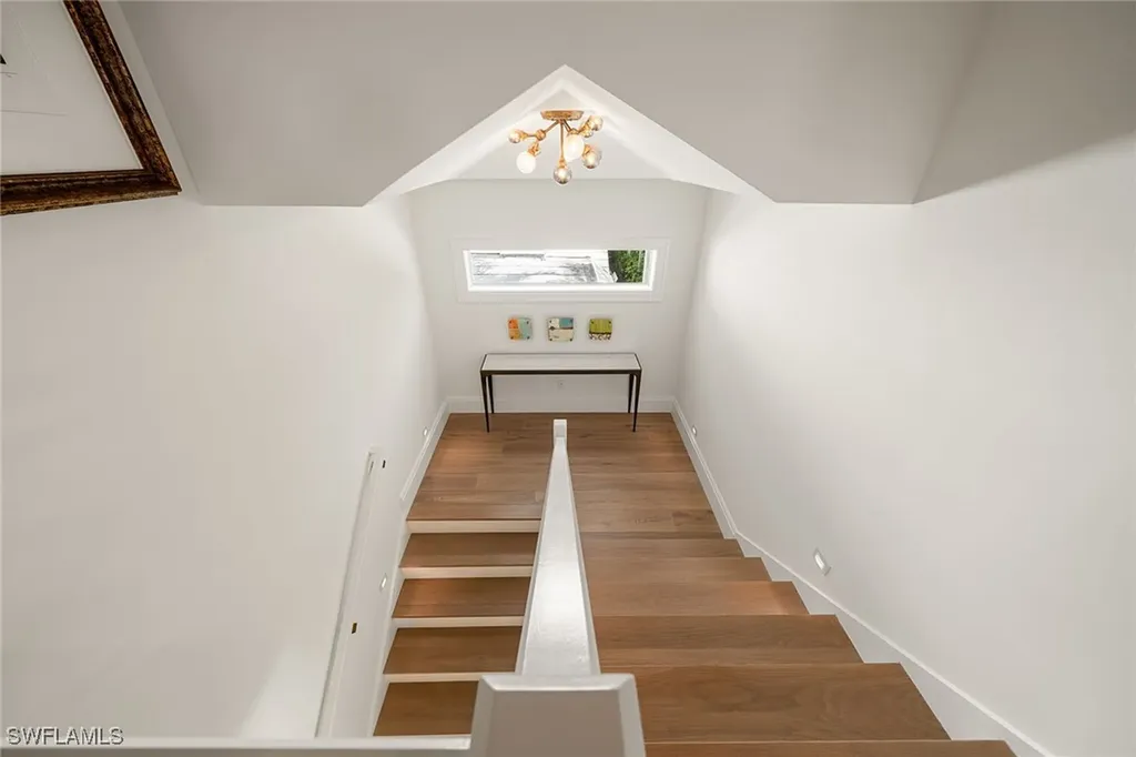 150 6th Street N Naples FL 34102