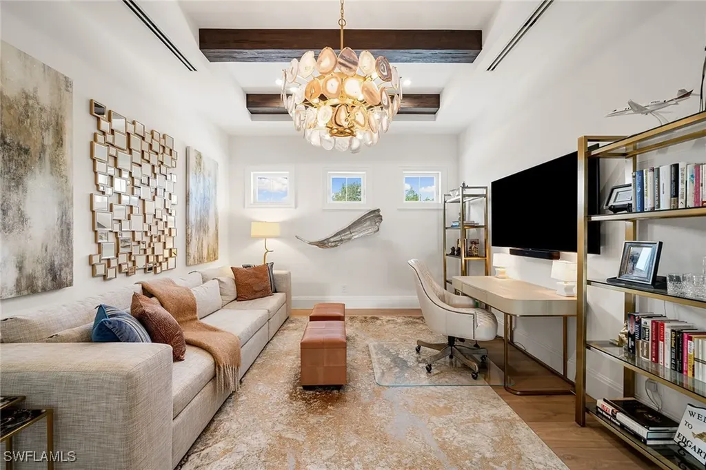 150 6th Street N Naples FL 34102