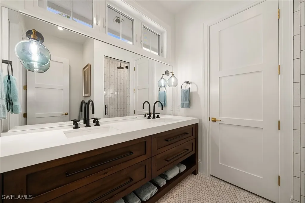 150 6th Street N Naples FL 34102