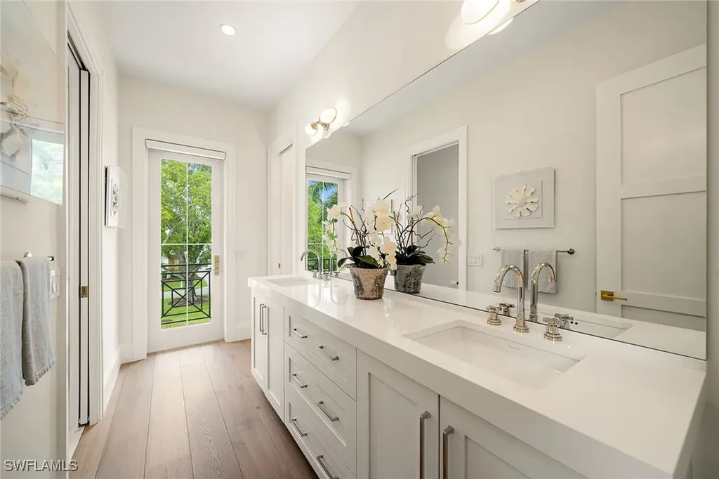 150 6th Street N Naples FL 34102