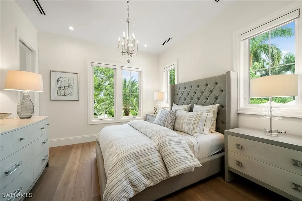 150 6th Street N Naples FL 34102