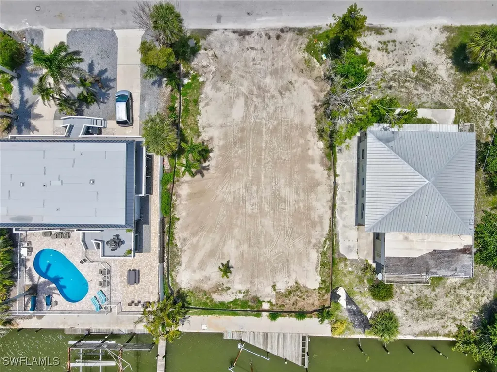 132/134 Tropical Shore Way Fort Myers Beach FL 33931