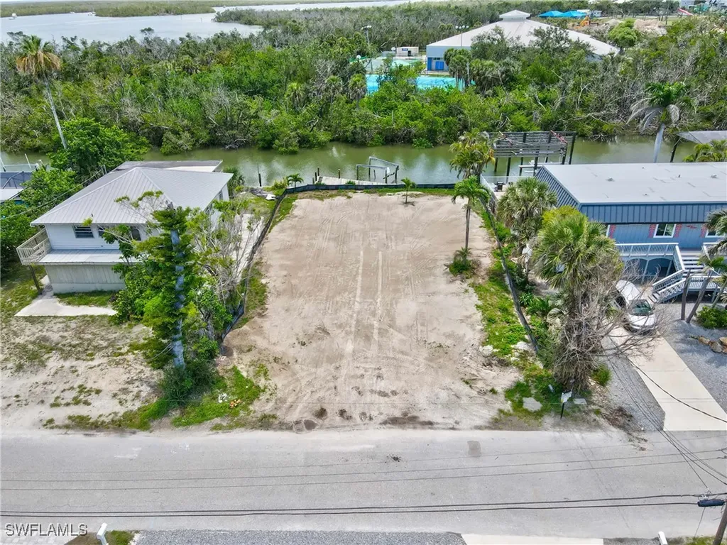 132/134 Tropical Shore Way Fort Myers Beach FL 33931