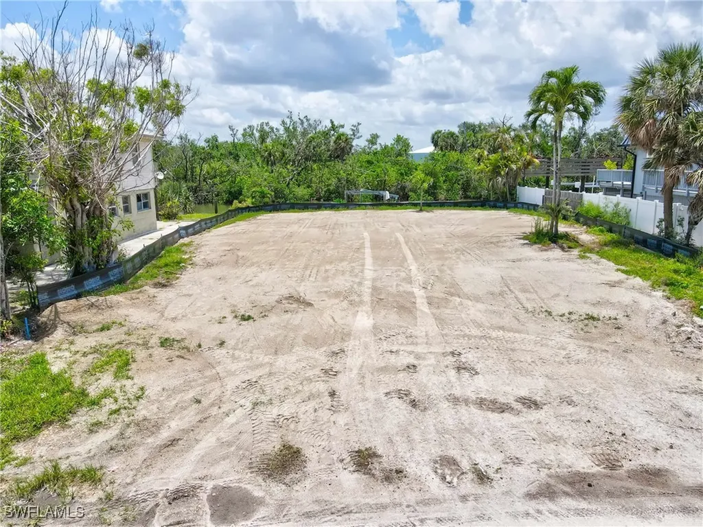 132/134 Tropical Shore Way Fort Myers Beach FL 33931
