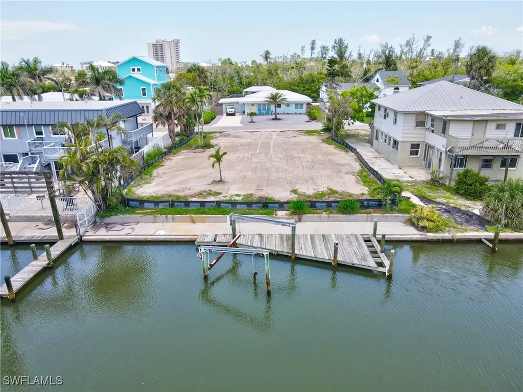 132/134 Tropical Shore Way Fort Myers Beach FL 33931