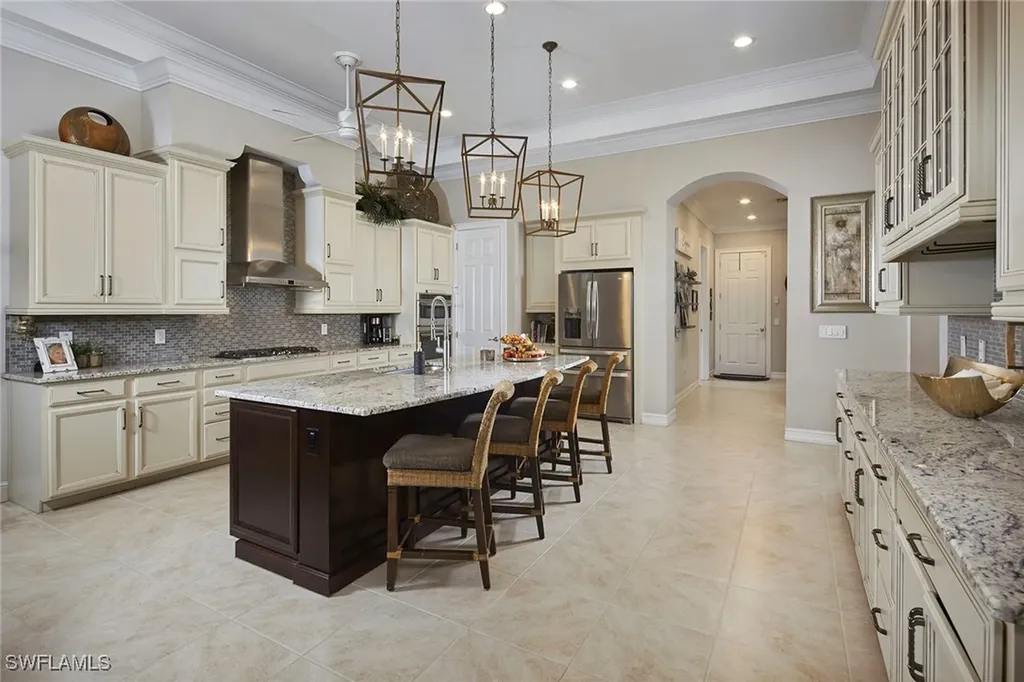 1633 Songbird Court Naples FL 34120