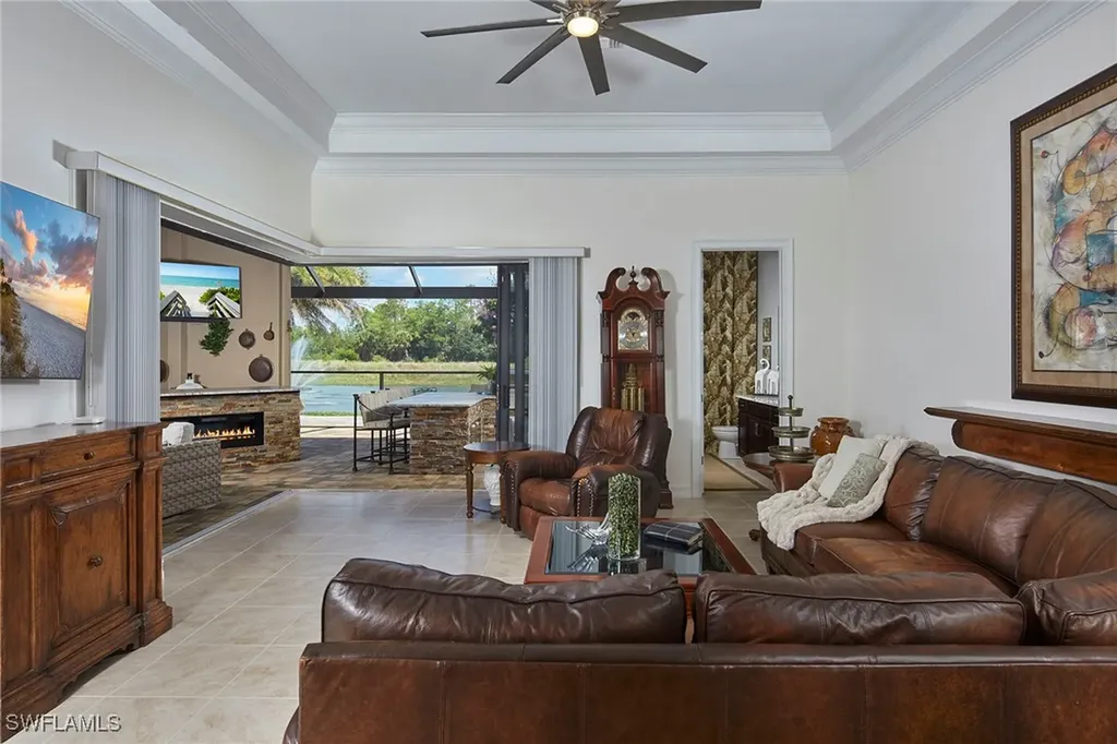 1633 Songbird Court Naples FL 34120