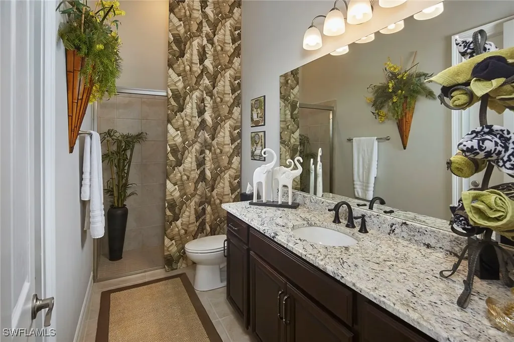 1633 Songbird Court Naples FL 34120