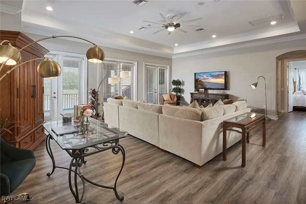 1633 Songbird Court Naples FL 34120