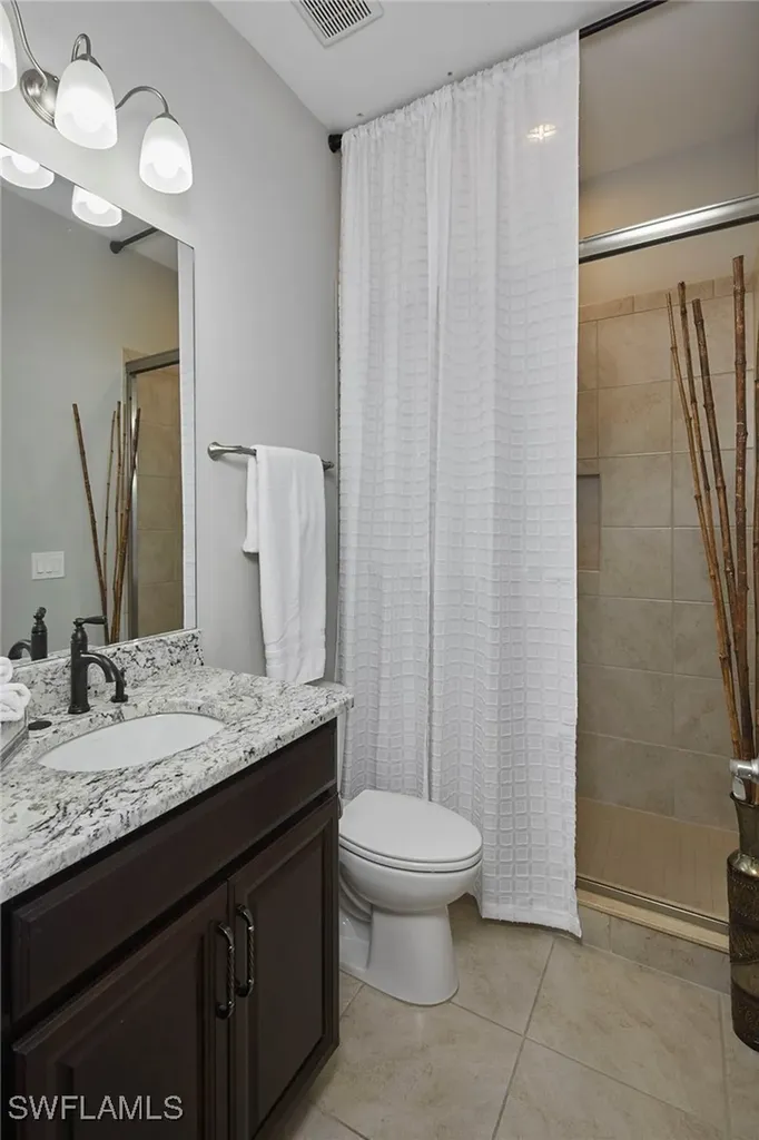 1633 Songbird Court Naples FL 34120