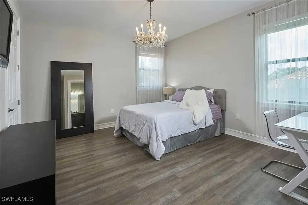 1633 Songbird Court Naples FL 34120