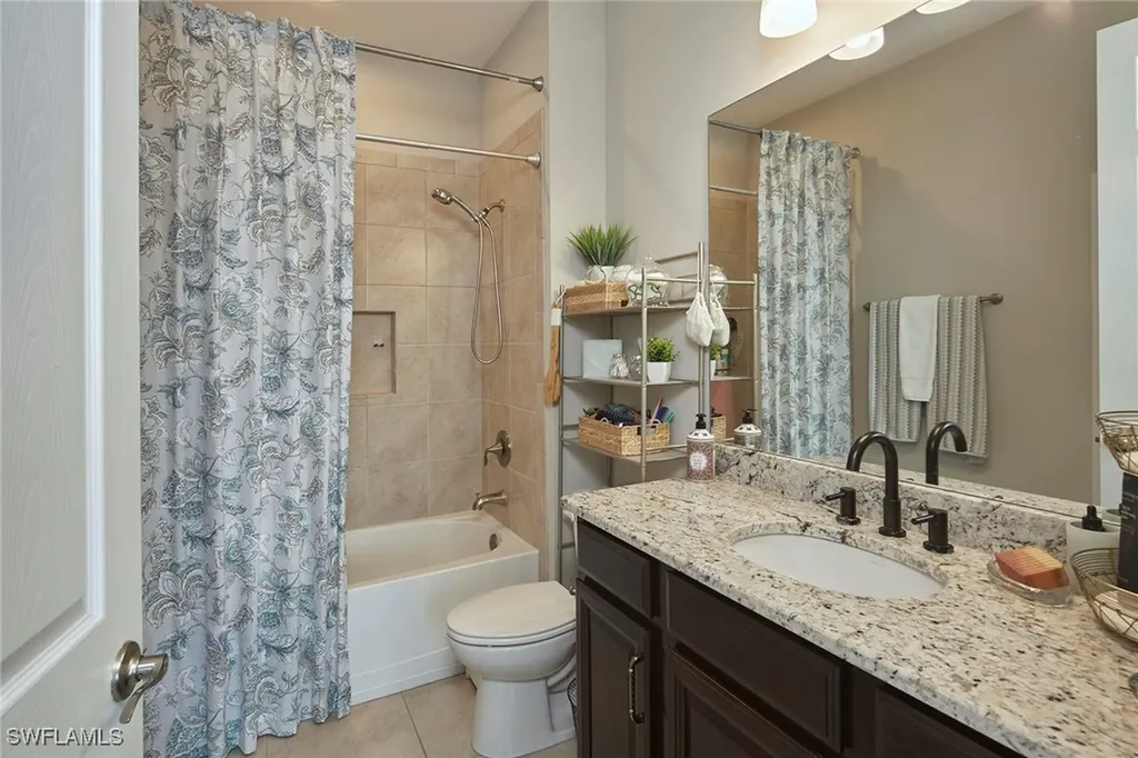 1633 Songbird Court Naples FL 34120