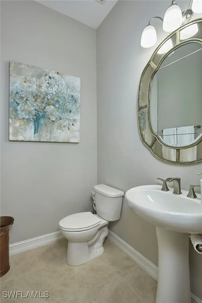 1633 Songbird Court Naples FL 34120
