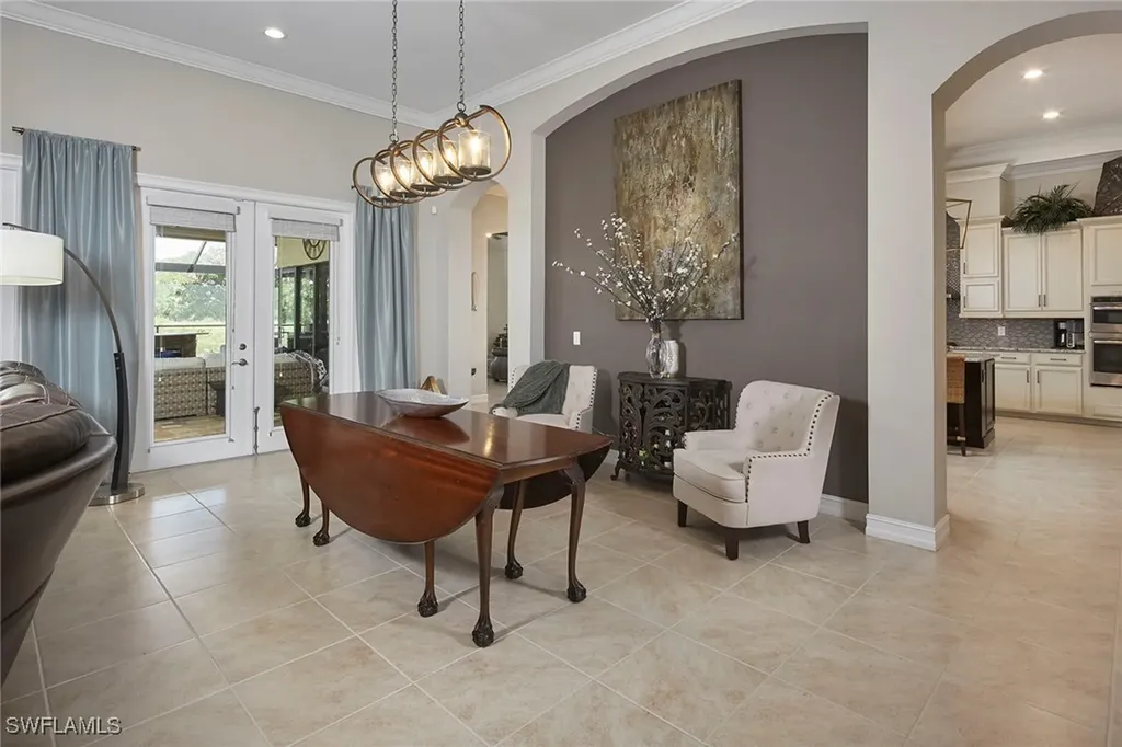 1633 Songbird Court Naples FL 34120